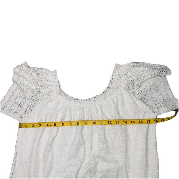 Melrose And Market White Lace Eyelet Cutout Off Shoulder Ruffle Sleeve SM Blouse - Picture 6 of 6